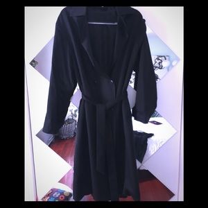 Oversized drapey Uniqlo trench size Large